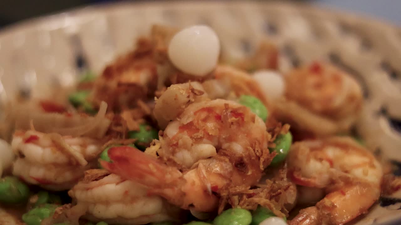 새우 와 채소 를 들인 맛 있는 음식