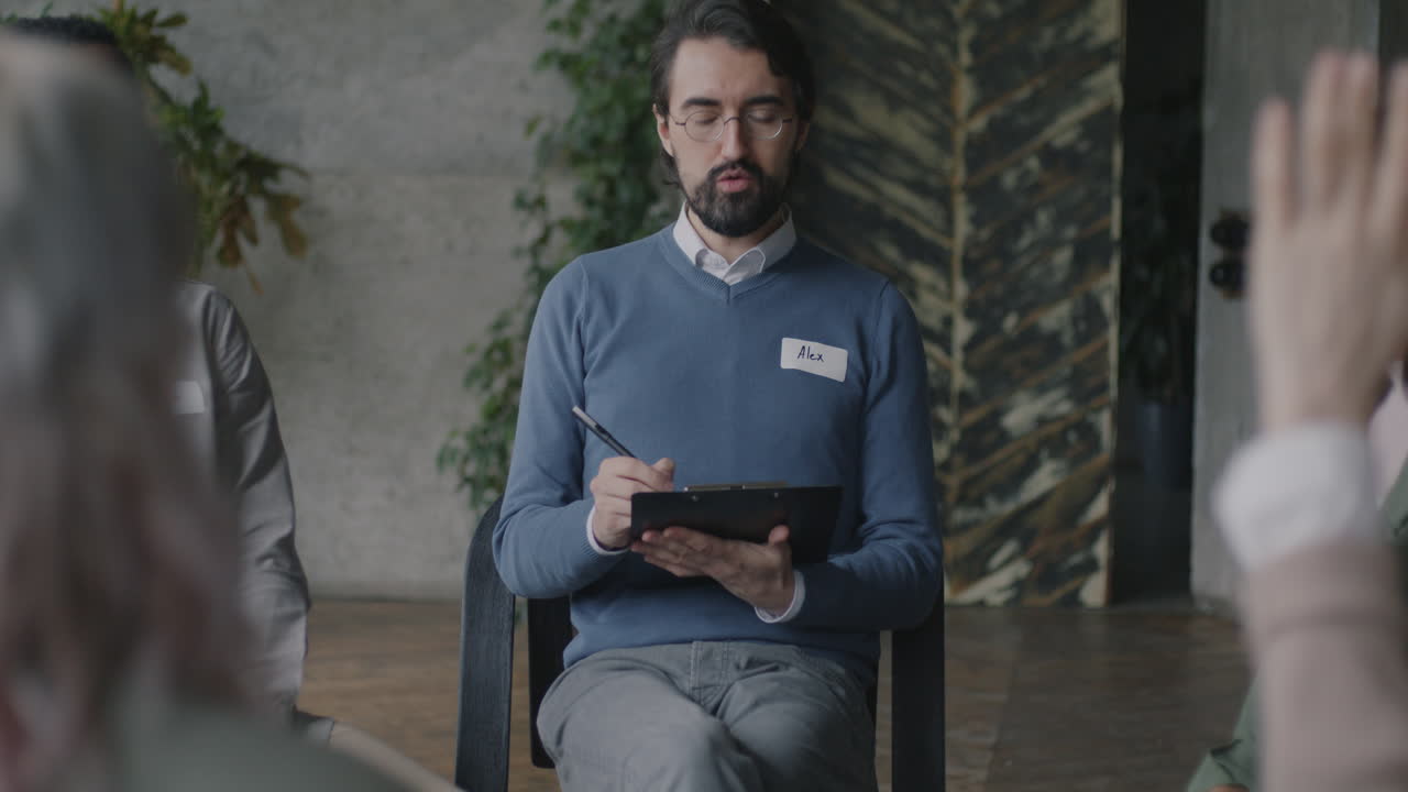 sesión de terapia en grupo