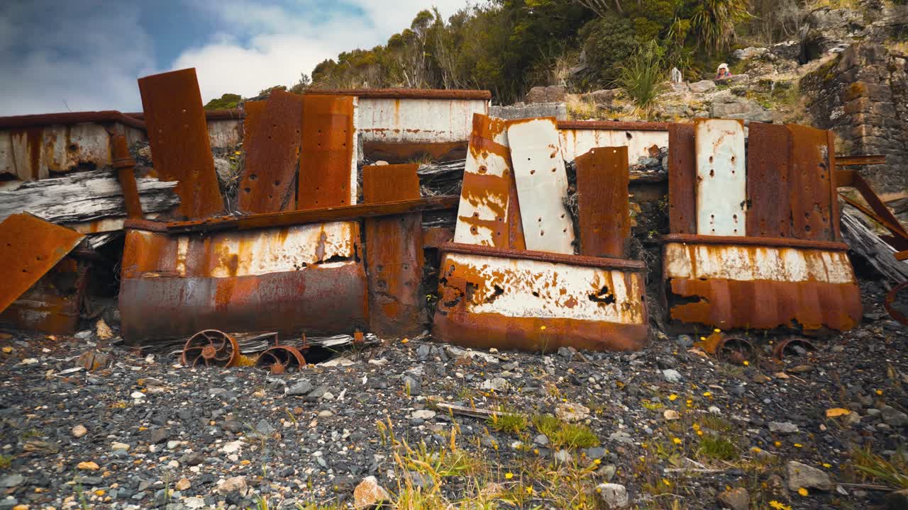 뉴질랜드의 오래된 버려진 탄광