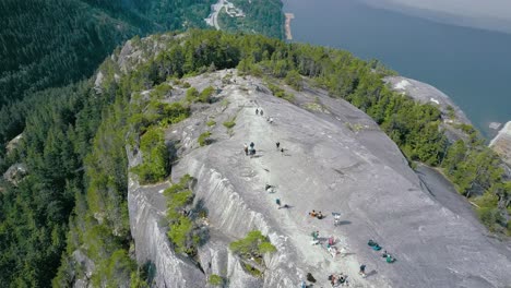 hiking in british columbia