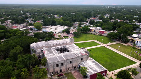 aerial view of massive convent in valladolid, yucatán, méxico