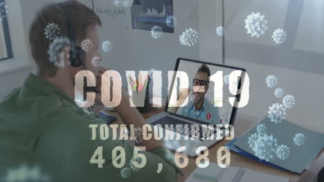 animación de las celdas de covid-19 y el número de casos sobre la mujer que usa computadora portátil en videollamada