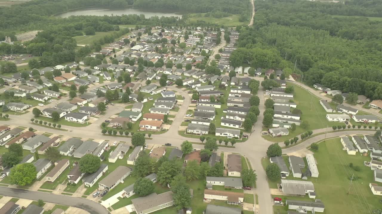 작은 타운 하우스 드론 클립 7