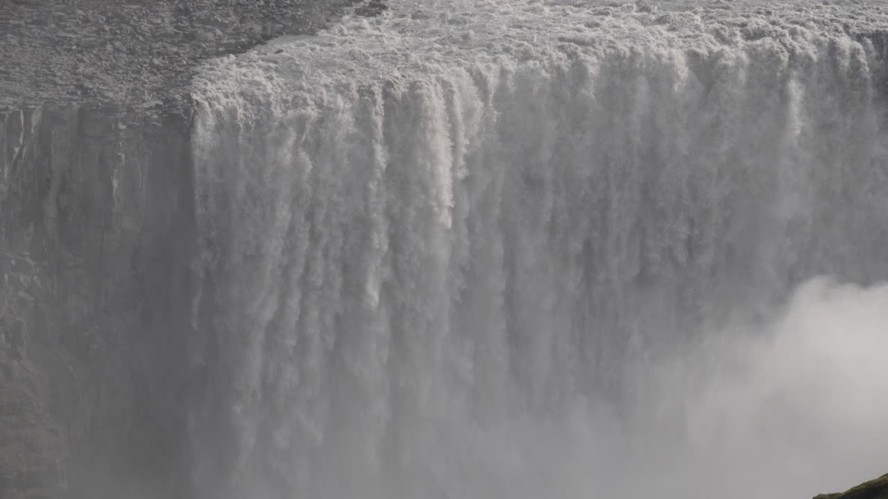 아이슬란드 의 구푸포스 폭포 의 안개 같은 하천