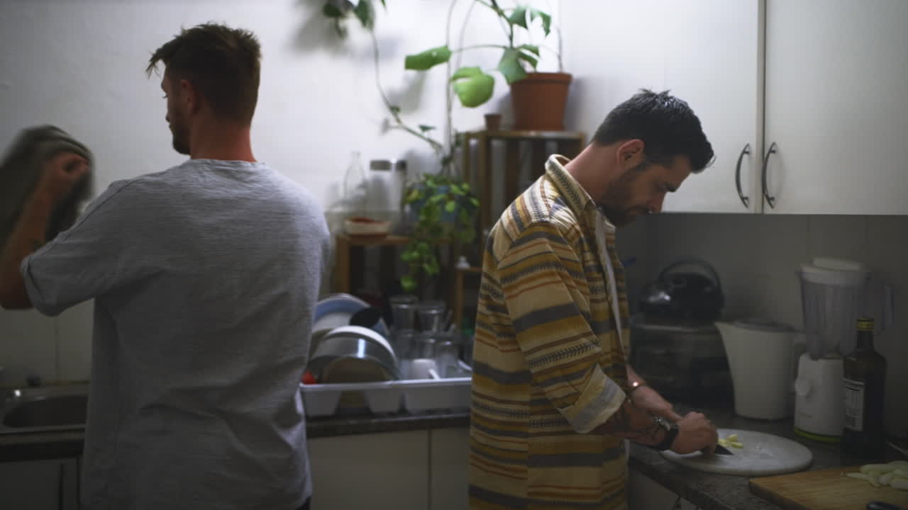 부 ⁇ 은 침대에서 가장  ⁇ 비는 곳입니다.