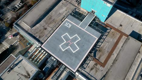 helipad on rooftop of surrey memorial hospital in canada