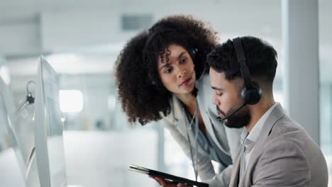 Callcenter,-Schulung-Und-Lernen-Im-Büro