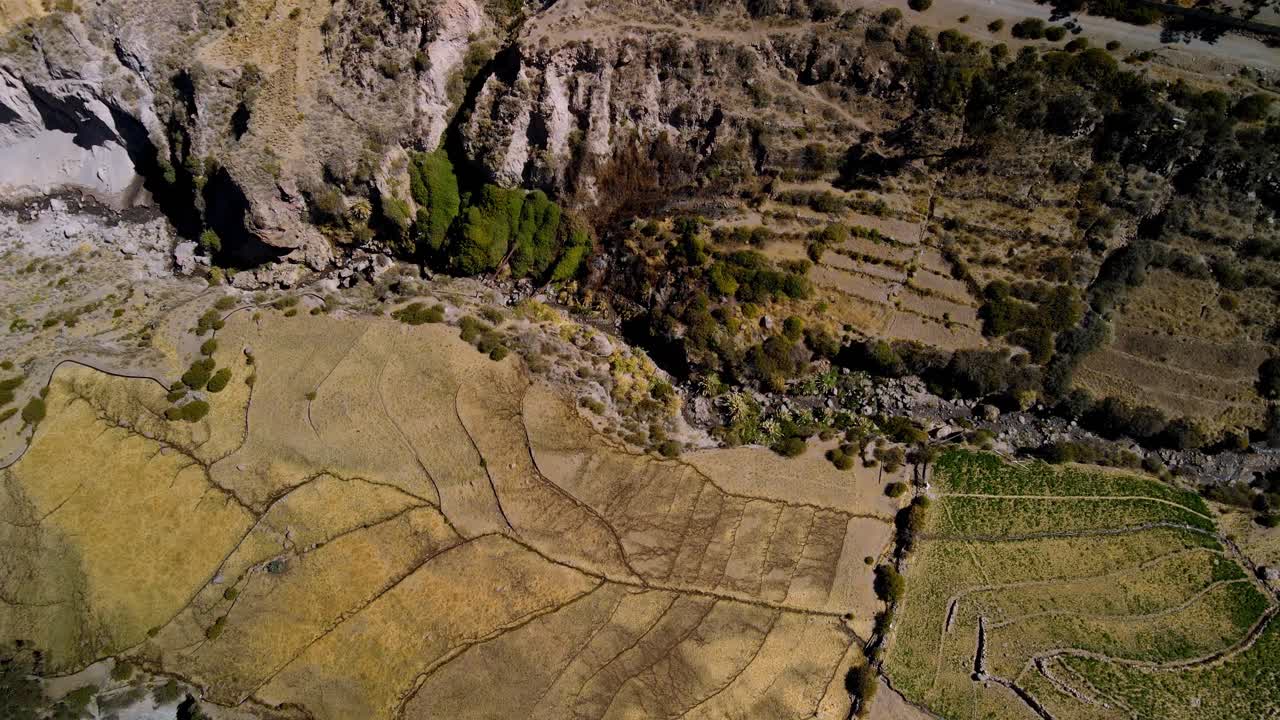 알티플라노,  ⁇ 빛 저녁, 푸트레, 칠레 - 위에서 아래로 드러나는, 드론 촬영