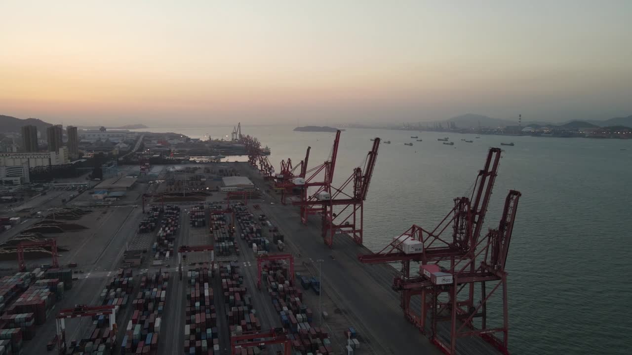 воздушное видео места происшествия грузового терминала