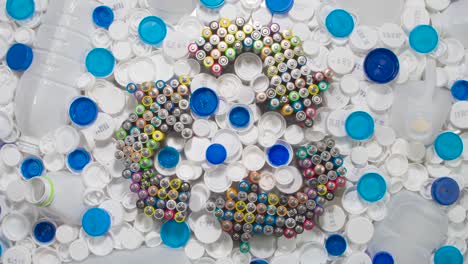 plástico blanco y azul para el reciclaje