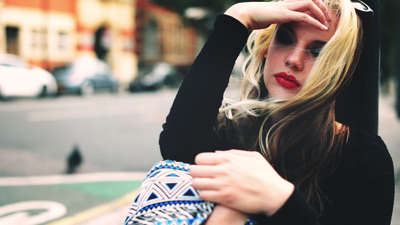 슬픈 우울증에 걸린 슬픈 여성