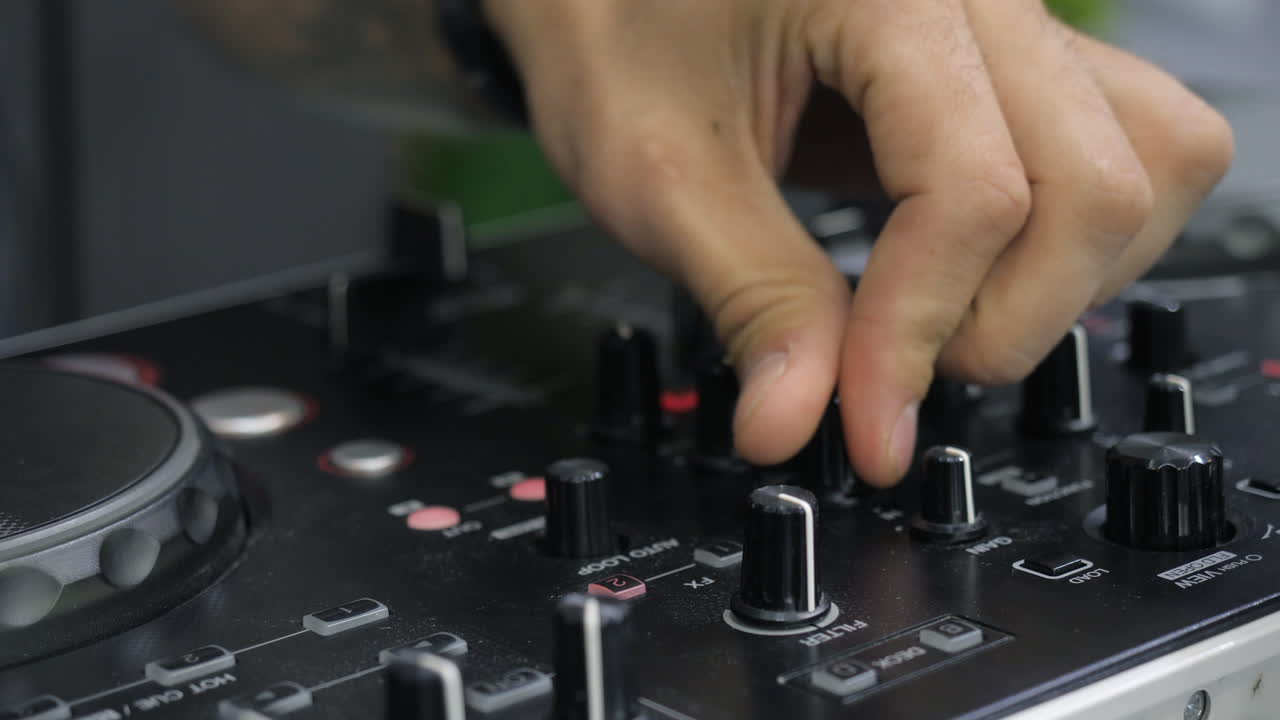 DJ Mixer and Controls