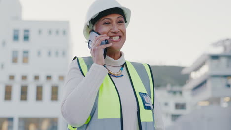 llamada telefónica, feliz y mujer de arquitectura