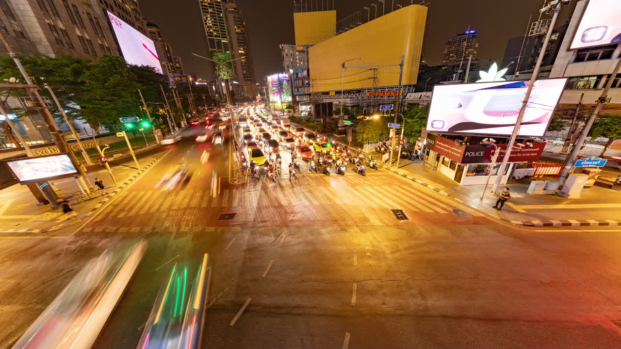 timelapse of rush hour traffic in central bangkok at night