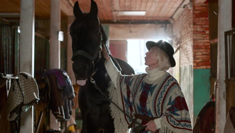 jockey und ihr tier im stall