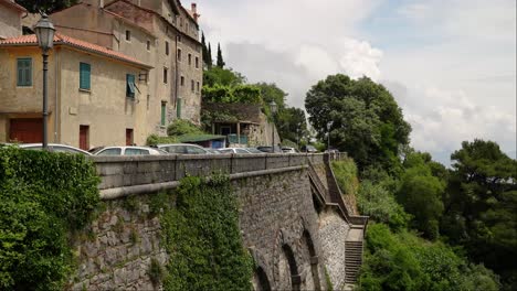 Szene-Aus-Der-Bergstadt-Labin-In-Kroatien