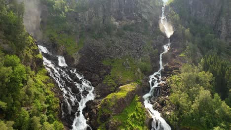 latefossen is one of the most visited waterfalls in norway and is located near skare and odda in the region hordaland, norway. consists of two separate streams flowing down from the lake lotevatnet.