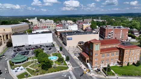 órbita-Aérea-De-Beckley-West-Virginia,-Pequeña-Ciudad-De-Estados-Unidos