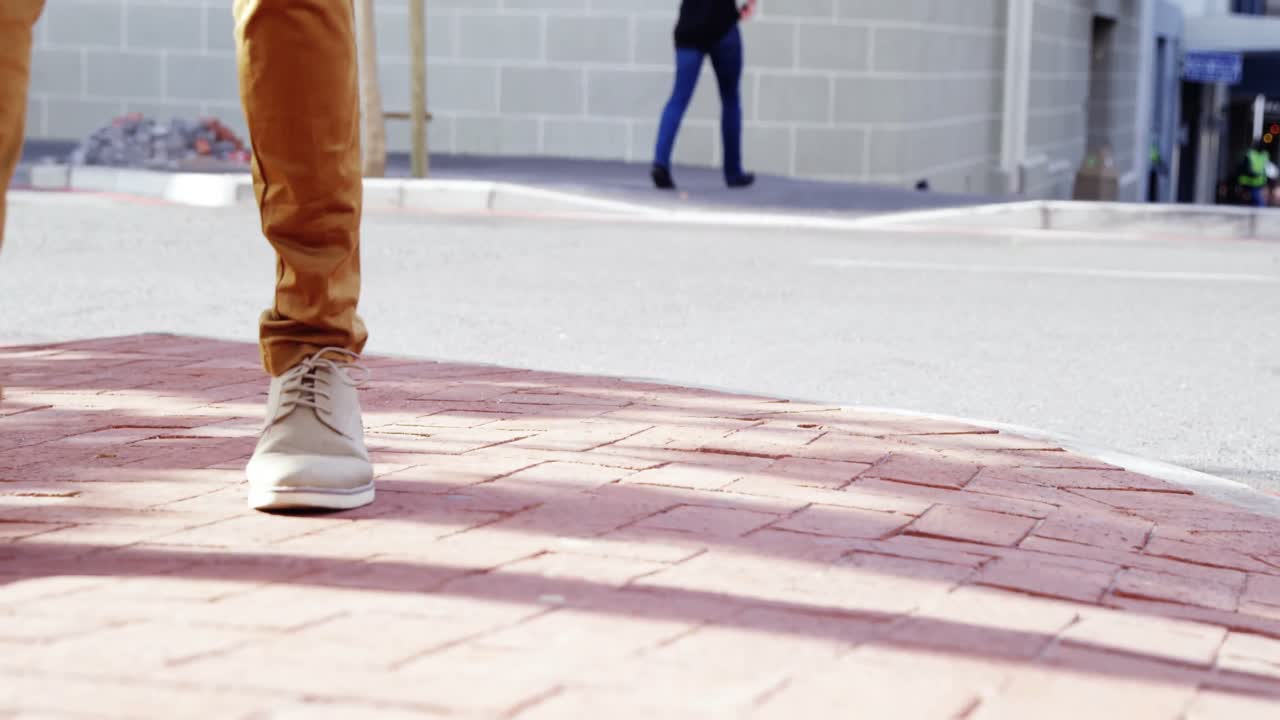 ⁇ 는 다리의 클로즈업