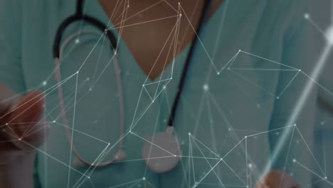 animación de la red de conexiones a través del médico utilizando la tableta