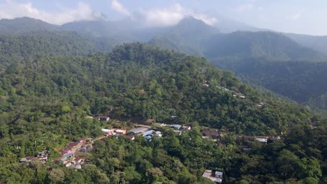 plano ascendente del pueblo &quot;la conquista&quot;, en guatemala