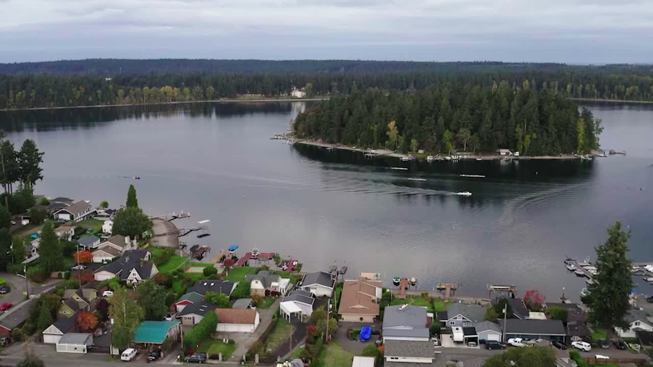 isla silcox en el lago americano en el condado de pierce, washington, estados unidos
