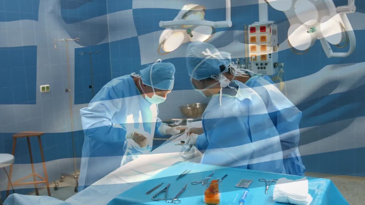 수술실 에 있는 외과 의사 들 위 에 그리스 국기 가 흔들리는 애니메이션
