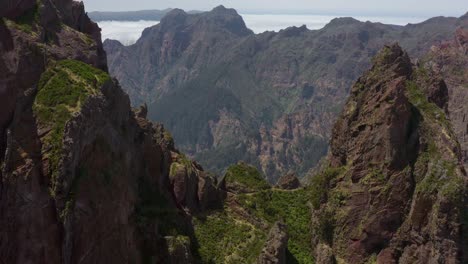 vista aerea del pico do arieiro