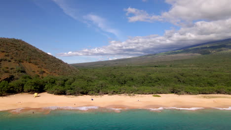 Aerial-view-on-empty-Makena-Beach-and-Puu-Olai-volcano-on-Maui-Island,-USA