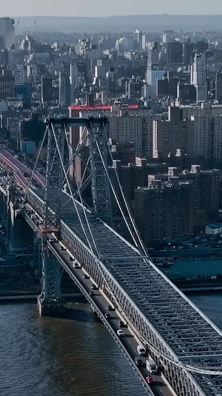 Veduta dall'alto di spazi urbani verdi