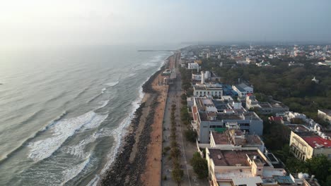 Aerial-video-of-the-city-is-being-approached-from-the-water