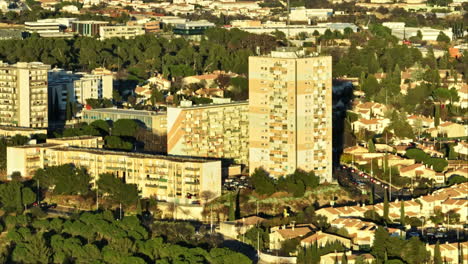 la mosson desde arriba: joyas arquitectónicas en el corazón de montpellier.