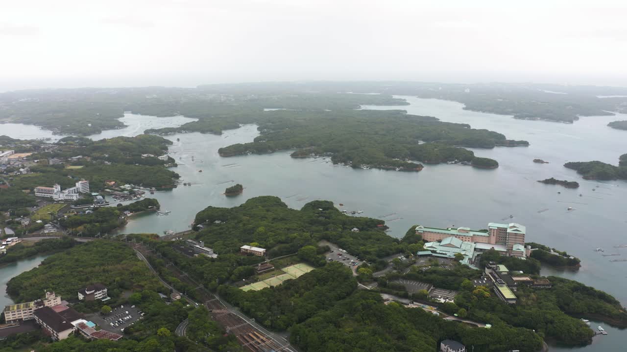 kashikojima y la bahía de ago, toma aérea en mie, japón 4k