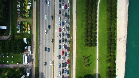 Aerial-view-above-a-traffic-jam-on-US-highway-41,-in-Chicago---top-down,-drone-shot