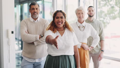 contratación, apretón de manos y bienvenida al equipo de negocios