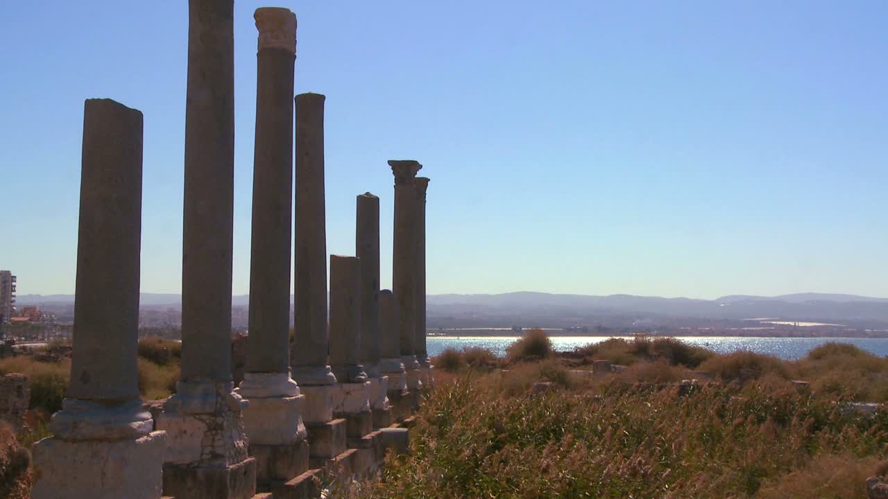 고대 페니키아 로마 티레 유적에서 레바논의 현대 도시까지의 팬