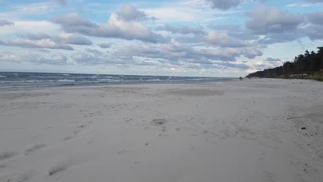 Windy-day-at-the-beach