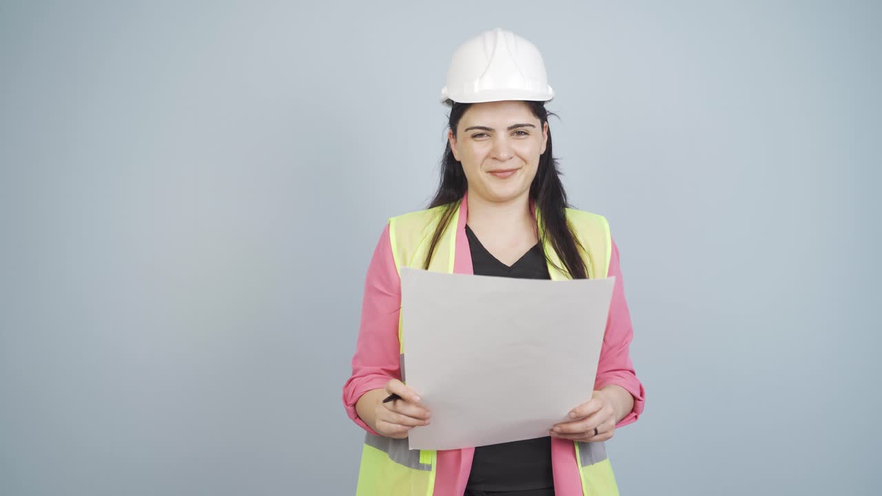 ingeniero que trabaja en el proyecto.