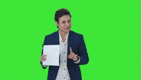 Fröhlicher-Indischer-Manager,-Der-Berichte-Im-Greenscreen-Meeting-Bespricht