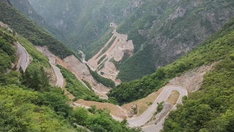 the winding mountain road deep in the mountains