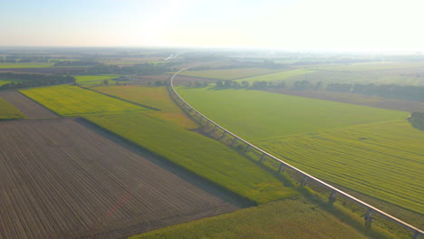 Vía-De-Prueba-De-Emsland-Transrapid-Para-Trenes-Maglev-En-La-Ciudad-De-Lathen-En-Alemania