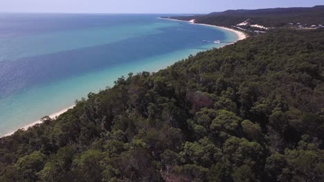 moreton island in queensland. australian island- moreton