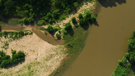 A-Serene-View-of-Illinois-River-in-Arkansas---Aerial-Panning