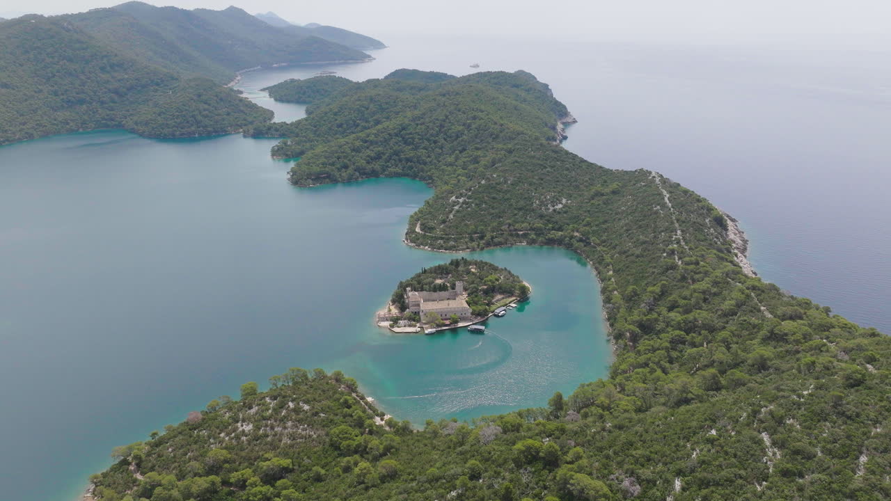 Veduta aerea del Parco Nazionale di Mljet in Croazia, Europa