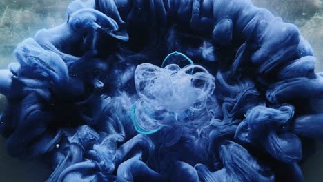 efecto de explosión de la tinta de piedra azul de superposición de nubes de color