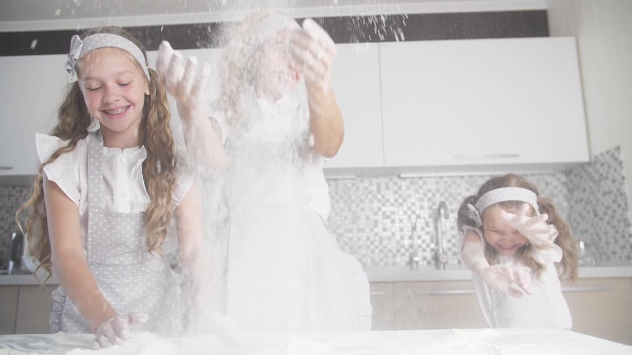 행복한 가족이 함께 을 는 것