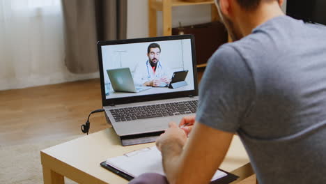 Paciente-En-Videollamada-Con-Su-Médico