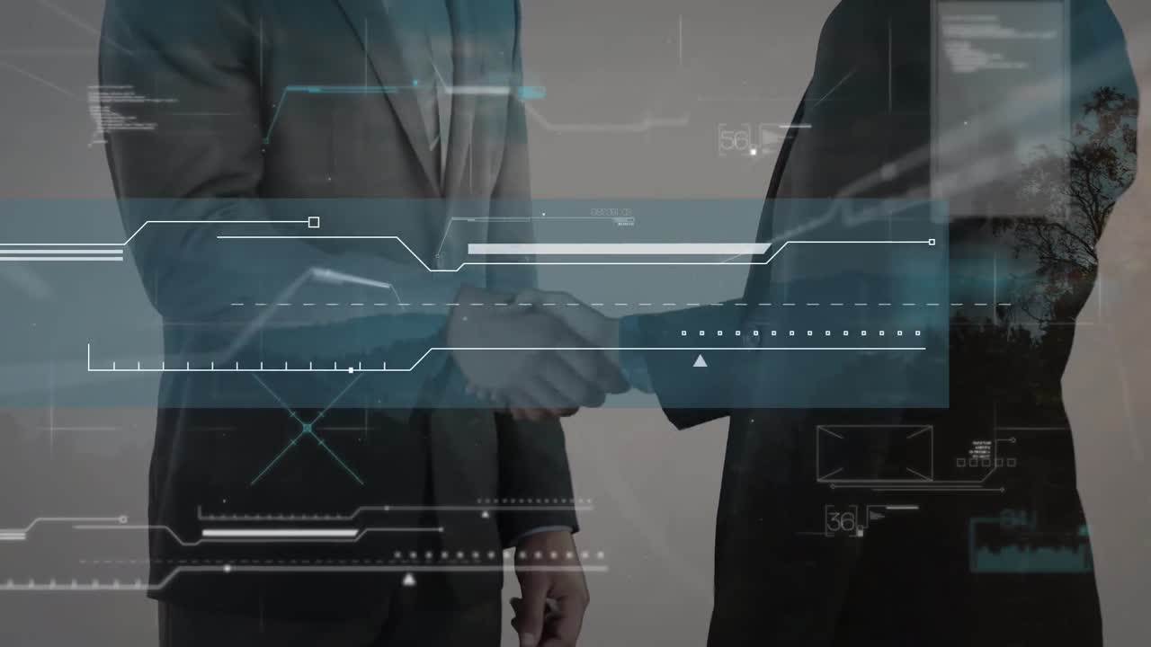 Interfaccia digitale con elaborazione dati sulla sezione centrale di un uomo e una donna d'affari che si stringono la mano