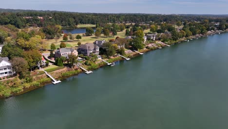 mansions on waterfront at savannah river in augusta georgia