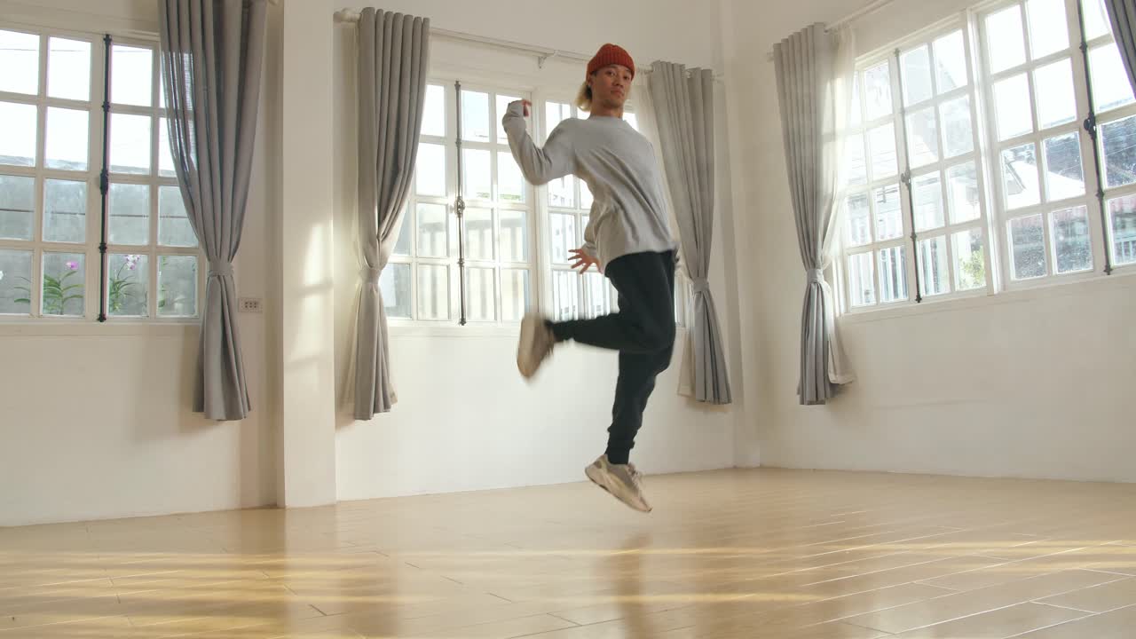 Asian Man Dancing At Home, Video In 4K 50Fps